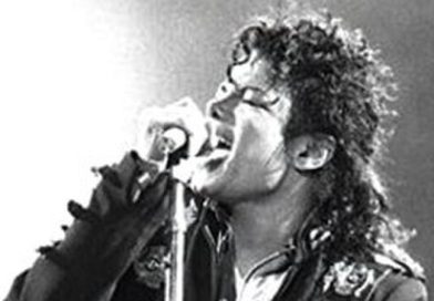 Cantantes de los 80: La Revolución Estética y Sonora de una Década Irrepetible